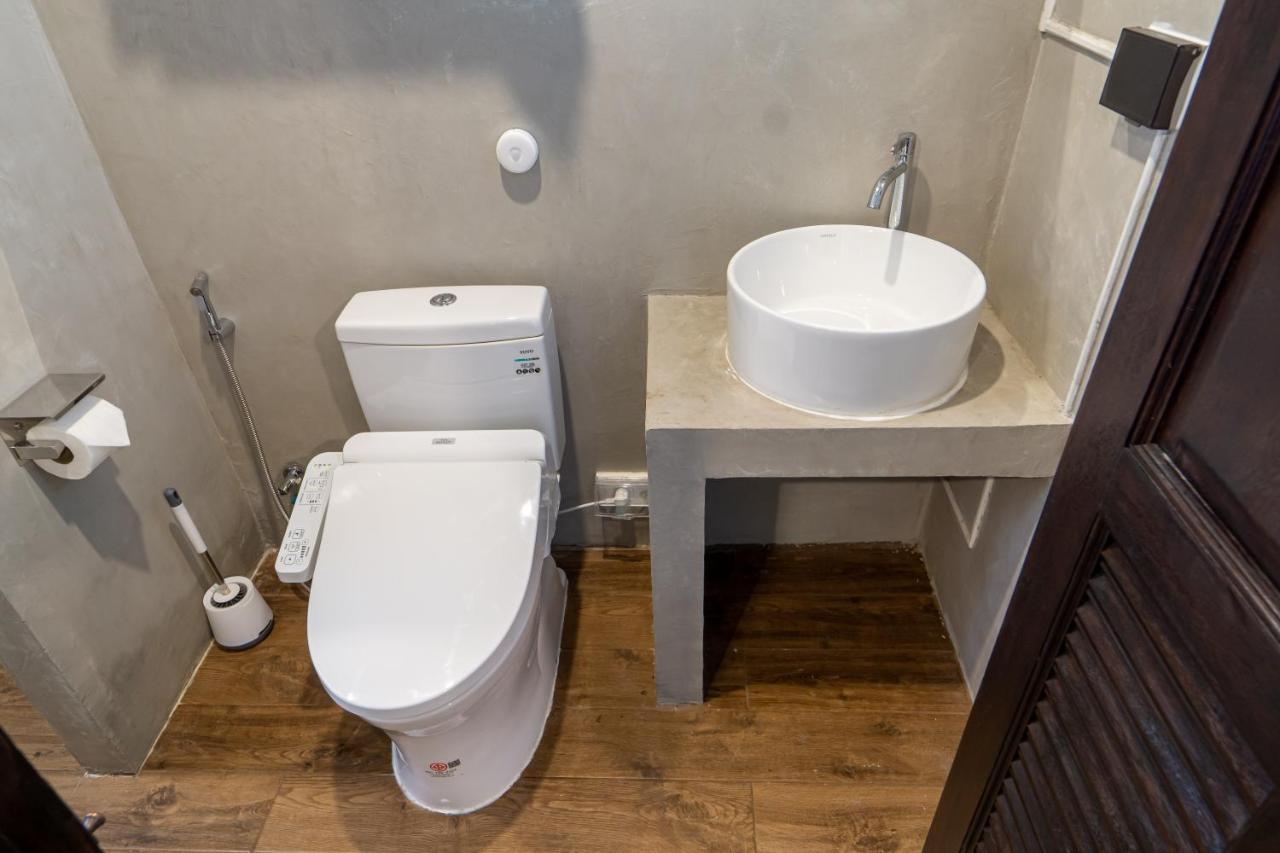 Lo-Ha Guest House, Contactless Check-In Бангкок Экстерьер фото