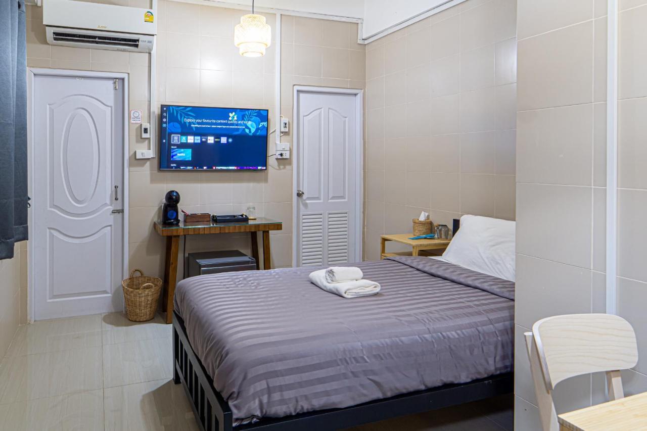 Lo-Ha Guest House, Contactless Check-In Бангкок Экстерьер фото